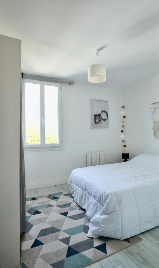 Appartement De L'Hippodrome Avec Deux Chambres Довил Екстериор снимка