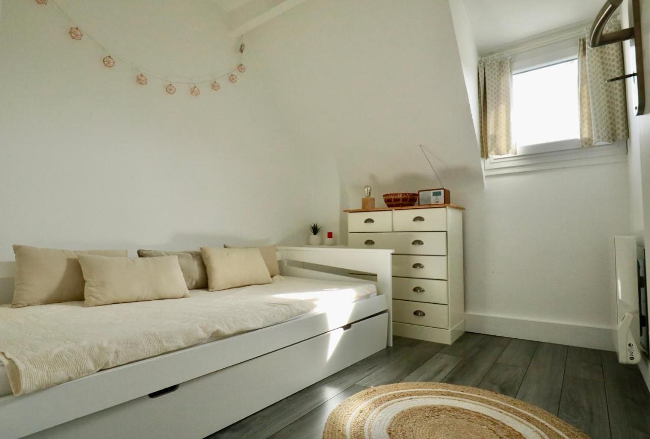 Appartement De L'Hippodrome Avec Deux Chambres Довил Екстериор снимка